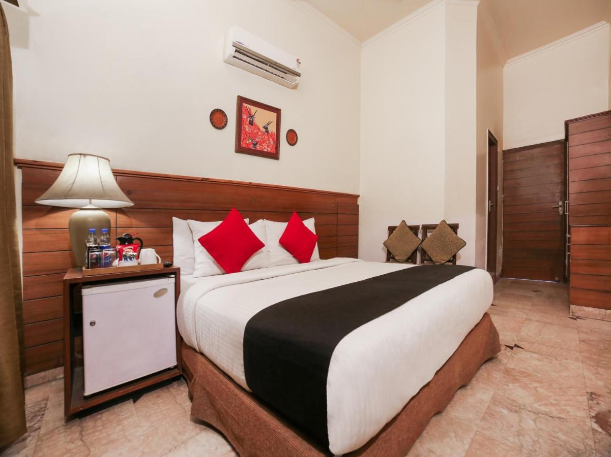 Capital O 10953 Dayal Lodge - A Boutique Hotel Agra  Eksteriør bilde